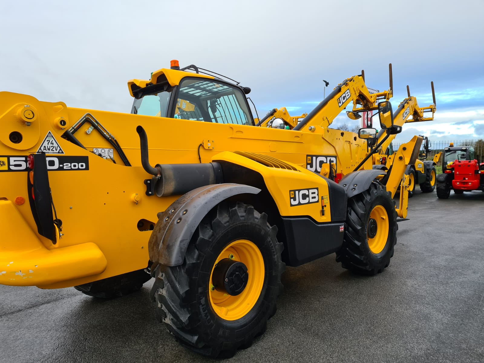 Low hour JCB 20m teleporter into sale stock